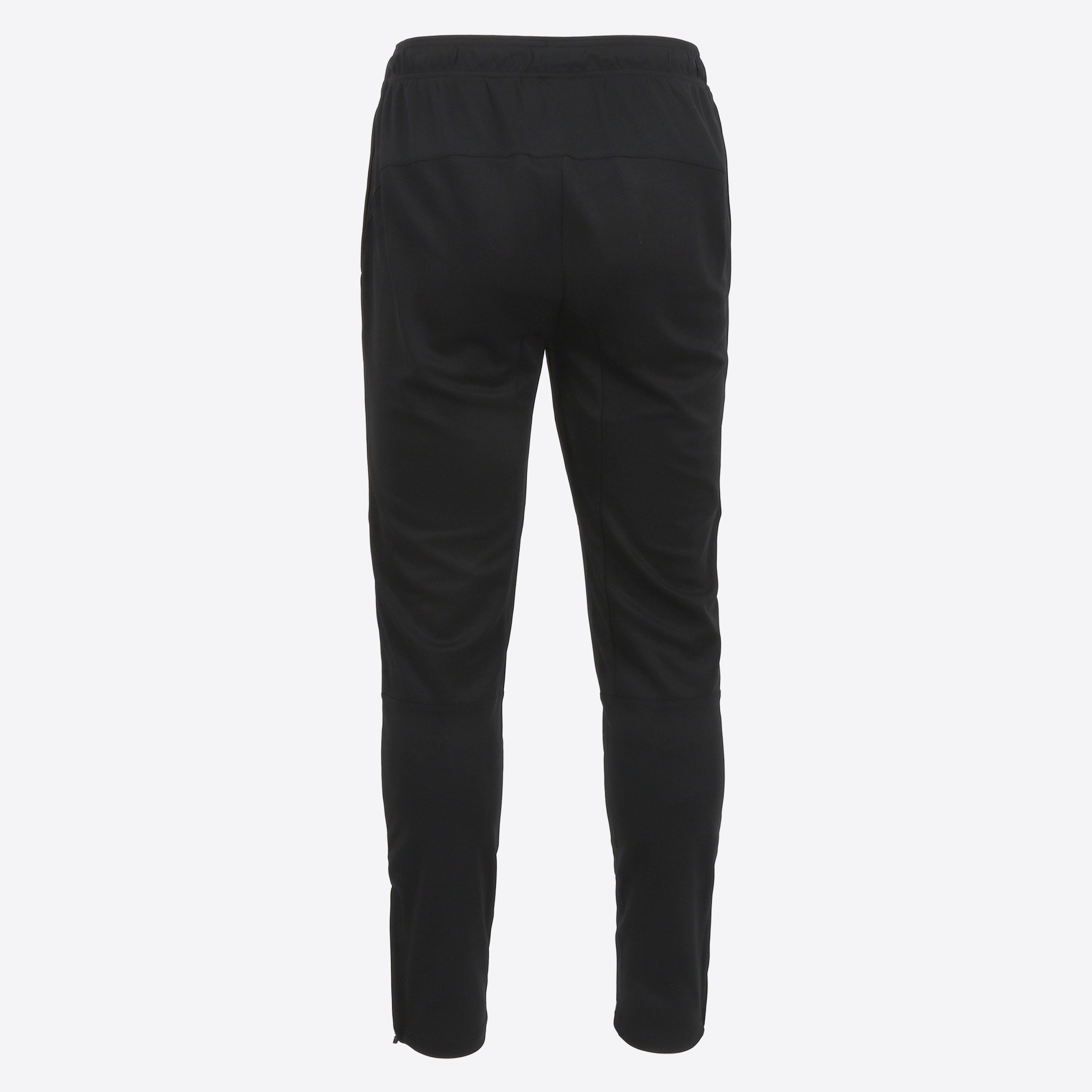 sandholl-trainers-jogging-trousers-workout-iceland_795.jpeg